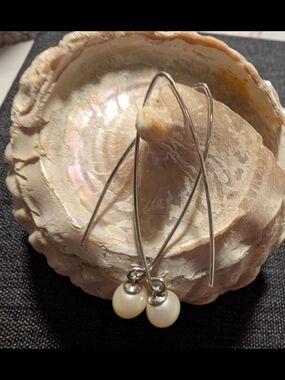 NWT Vantel Pearls Splendor Sterling Silver Pearl Drop Earrings - White Pearls